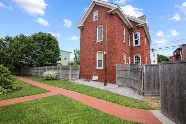 $1,395,000 | 12 Smith Street, Portland, ME 04101