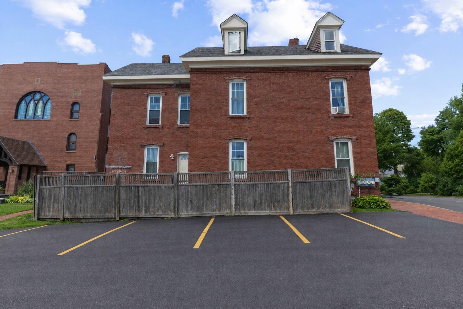 12 Smith Street Portland, ME 04101 - Photo 7 of 63 Side