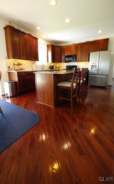 3812 East Hopewell Road Center Valley, PA 18034 - Photo 11 of 27 kitchen