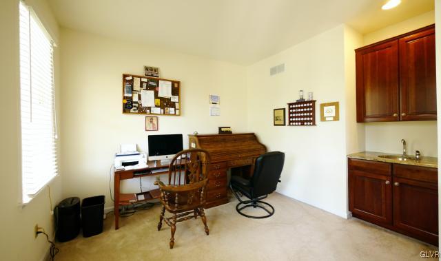 3812 East Hopewell Road Center Valley, PA 18034 - Photo 13 of 27 office