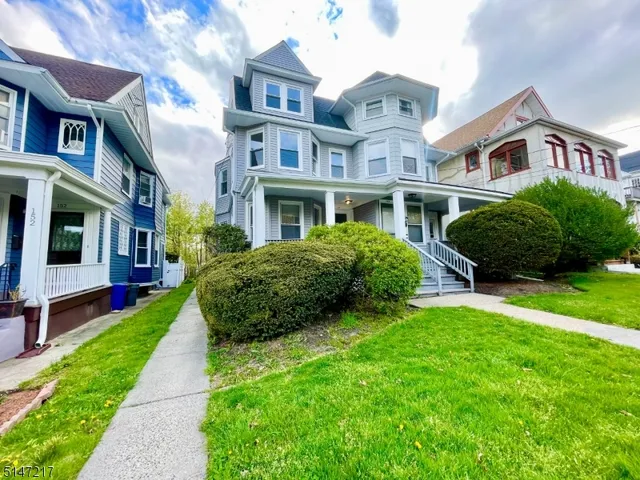 $2,250 | 154 Claremont Avenue, Unit 1, Montclair, NJ 07042