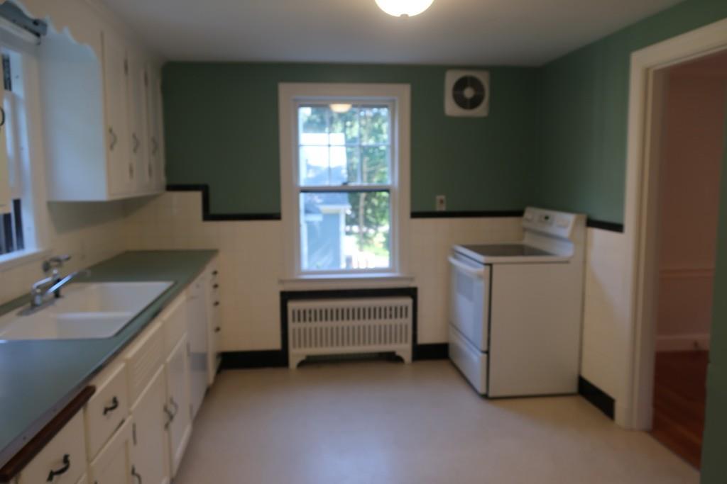4 Payson Street Lexington, MA 02421 - Photo 5 of 22 a utility room with dryer and washer