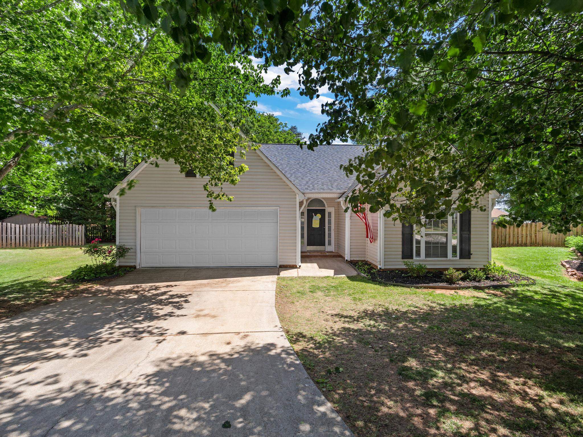 426 Flamingo Way Boiling Springs, SC 29316 - Photo 1 of 40