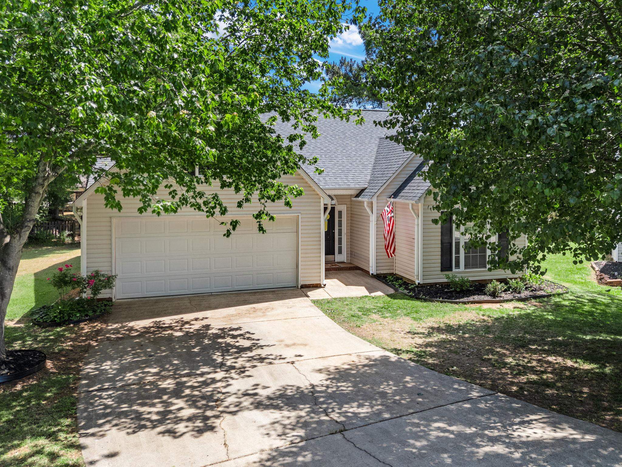 426 Flamingo Way Boiling Springs, SC 29316 - Photo 4 of 40