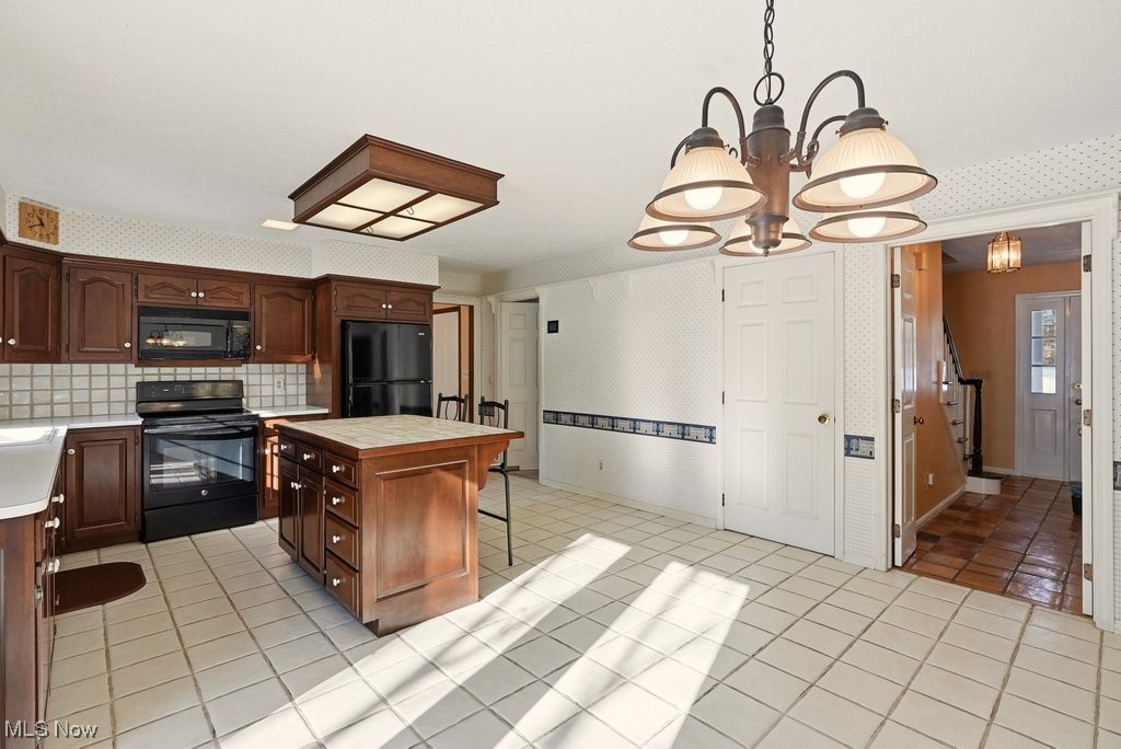 7365 Hayward Road Hudson, OH 44236 - Photo 16 of 45 Gallery Image 16