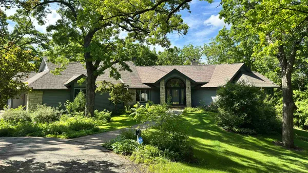 $675,000 | 7 Colony Court, Galena, IL 61036