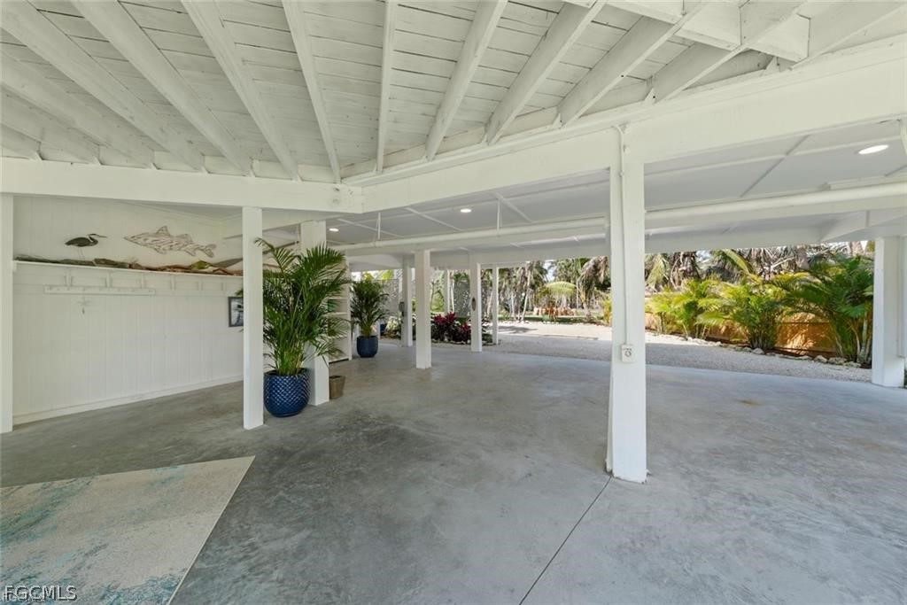 6093 Henderson Road Sanibel, FL 33957 - Photo 46 of 49 a view of a room with gym equipment