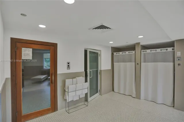 $8,000 | 19111 Collins Avenue, Unit 1602, Sunny Isles Beach, FL 33160