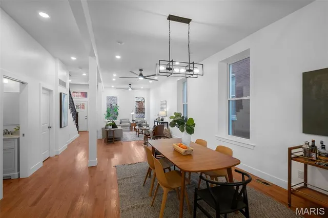 $349,900 | 3413 Oregon Avenue, St. Louis, MO 63118