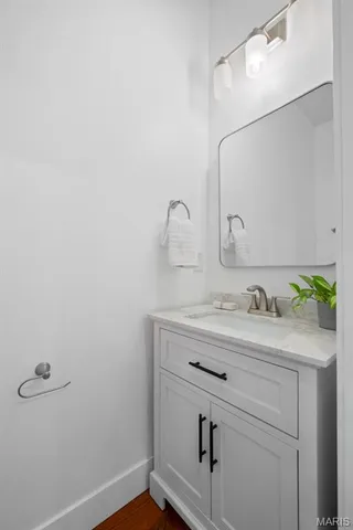 $349,900 | 3413 Oregon Avenue, St. Louis, MO 63118