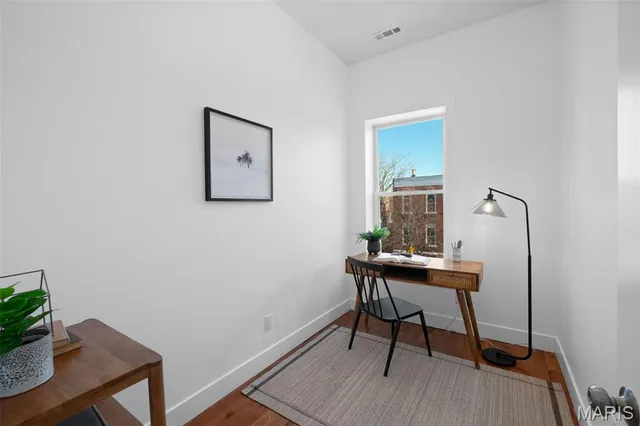 $349,900 | 3413 Oregon Avenue, St. Louis, MO 63118