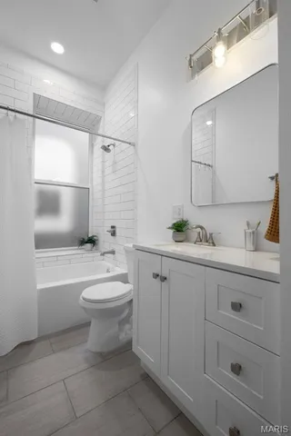 $349,900 | 3413 Oregon Avenue, St. Louis, MO 63118