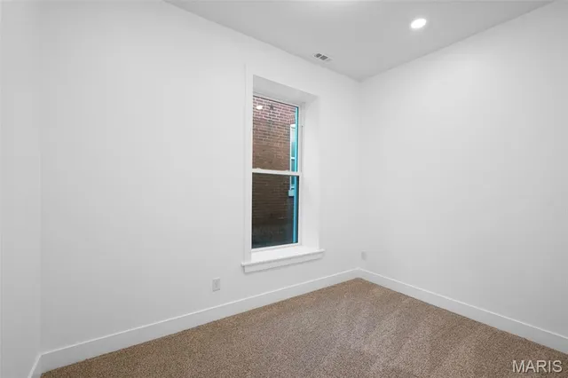 $349,900 | 3413 Oregon Avenue, St. Louis, MO 63118