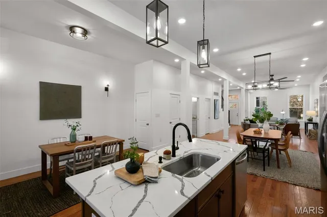 $349,900 | 3413 Oregon Avenue, St. Louis, MO 63118