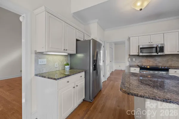 $3,500 | 100 Martin Street, Davidson, NC 28036