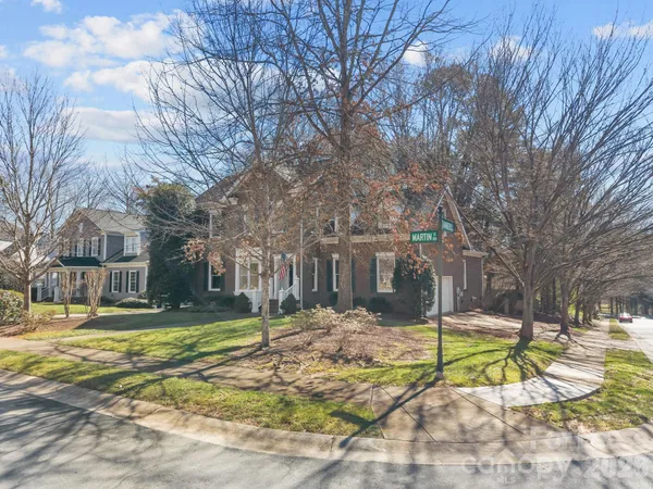 $3,500 | 100 Martin Street, Davidson, NC 28036