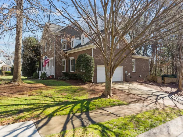 $3,500 | 100 Martin Street, Davidson, NC 28036