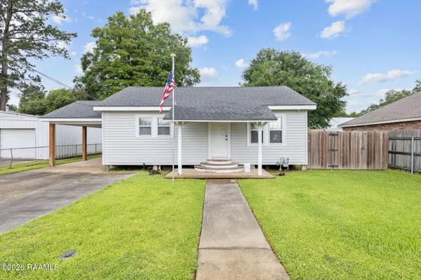 $190,000 | 206 South St Jean Street, Broussard, LA 70518