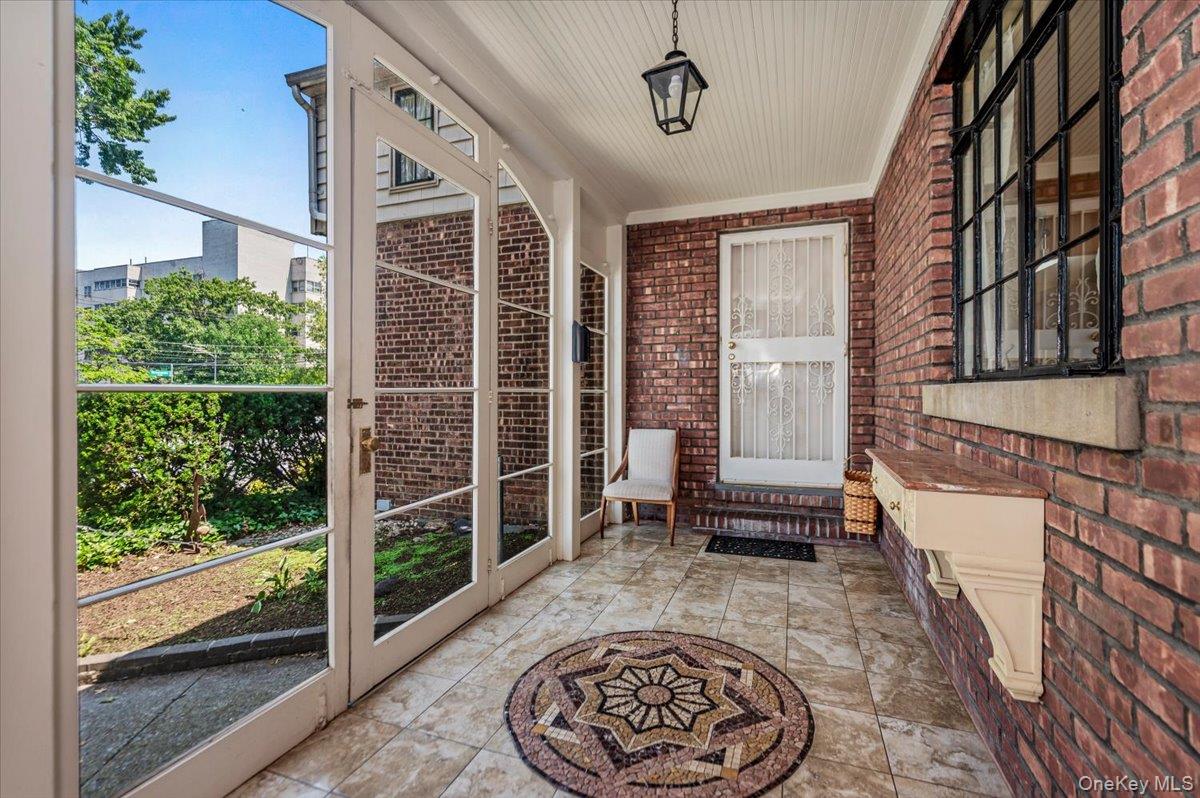 1264 Rhinelander Avenue Bronx, NY 10461 - Photo 3 of 50