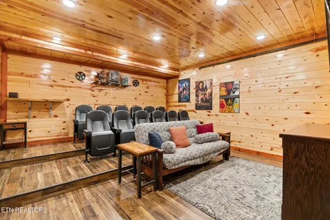 $1,350,000 | 2517 Laurel Point Way, Sevierville, TN 37862