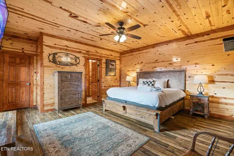 $1,350,000 | 2517 Laurel Point Way, Sevierville, TN 37862