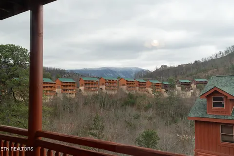 $1,350,000 | 2517 Laurel Point Way, Sevierville, TN 37862