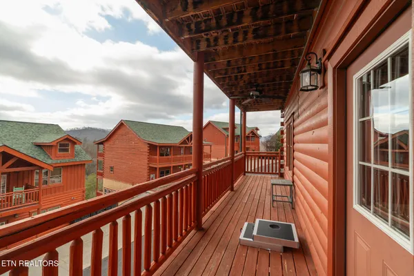 $1,600,000 | 2517 Laurel Point Way, Sevierville, TN 37862