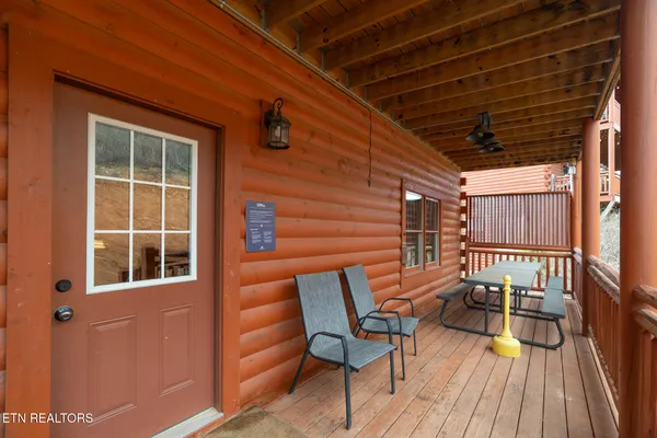 $1,600,000 | 2517 Laurel Point Way, Sevierville, TN 37862