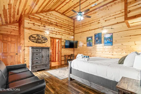 $1,350,000 | 2517 Laurel Point Way, Sevierville, TN 37862