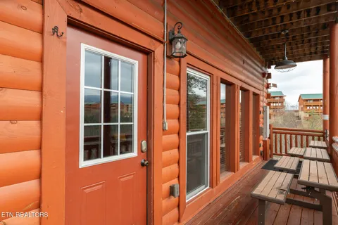 $1,350,000 | 2517 Laurel Point Way, Sevierville, TN 37862