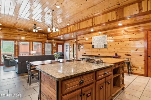 $1,350,000 | 2517 Laurel Point Way, Sevierville, TN 37862