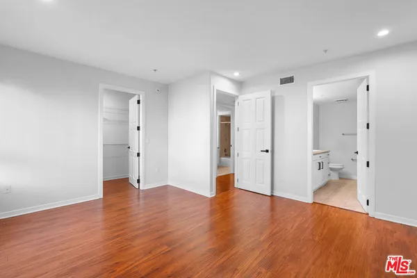 $699,000 | 1401 South St Andrews Place, Unit 201, Los Angeles, CA 90019