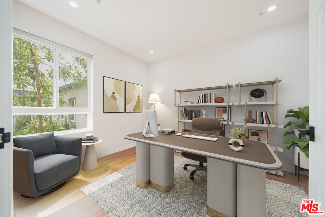 1401 South St Andrews Place, Unit 201 Los Angeles, CA 90019 - Photo 21 of 31