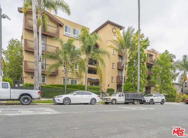 $699,000 | 1401 South St Andrews Place, Unit 201, Los Angeles, CA 90019