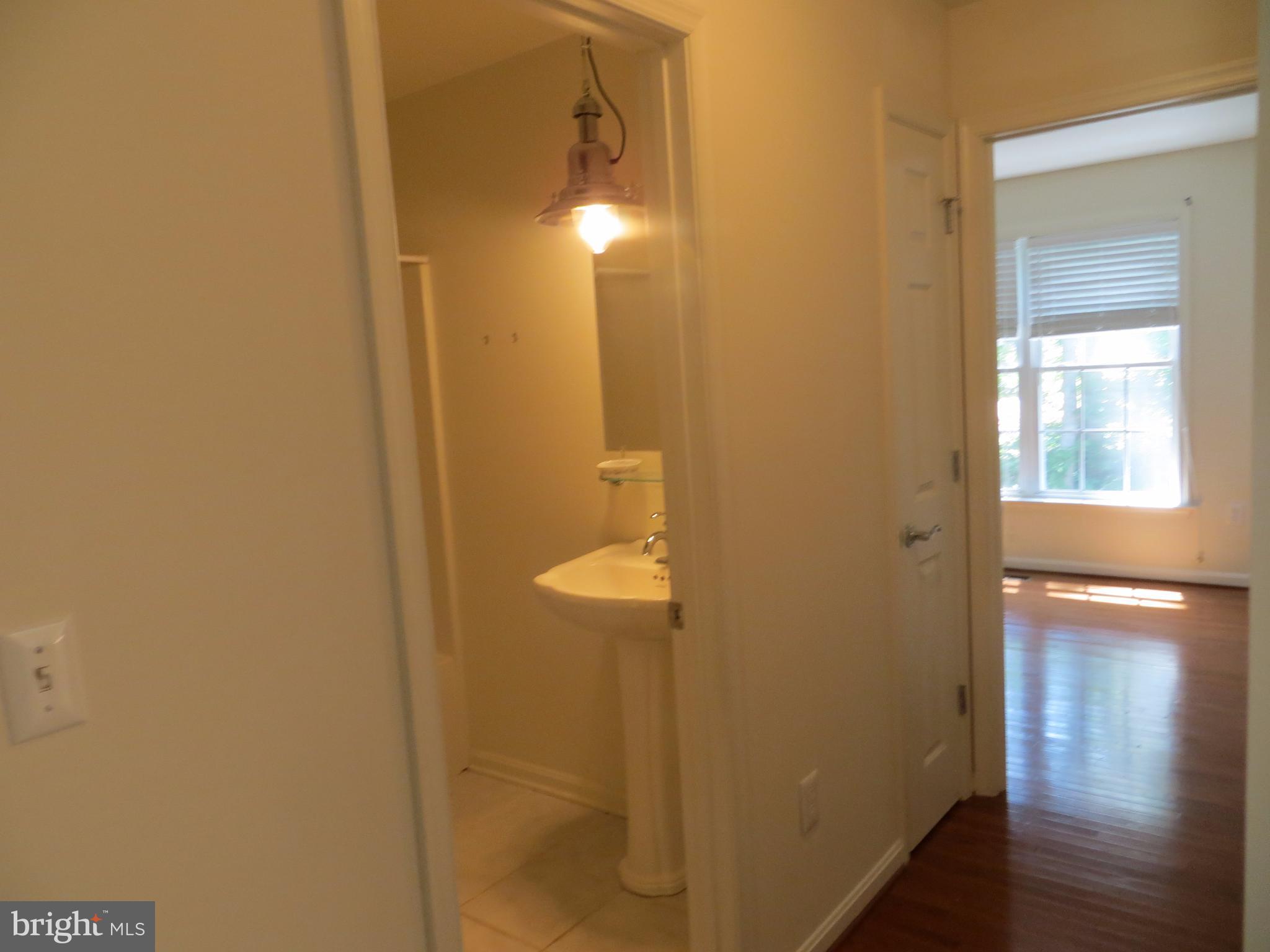 406 Battlefield Road Locust Grove, VA 22508 - Photo 20 of 26 Guest Wing Hallway