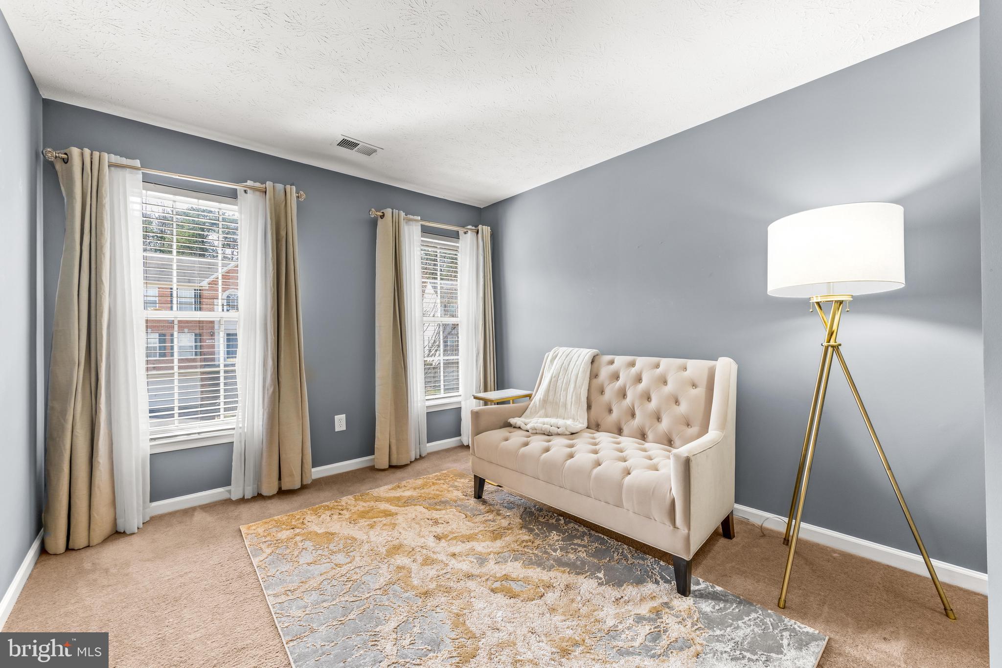 1717 Maco Drive Hanover, MD 21076 - Photo 46 of 93 Sitting area