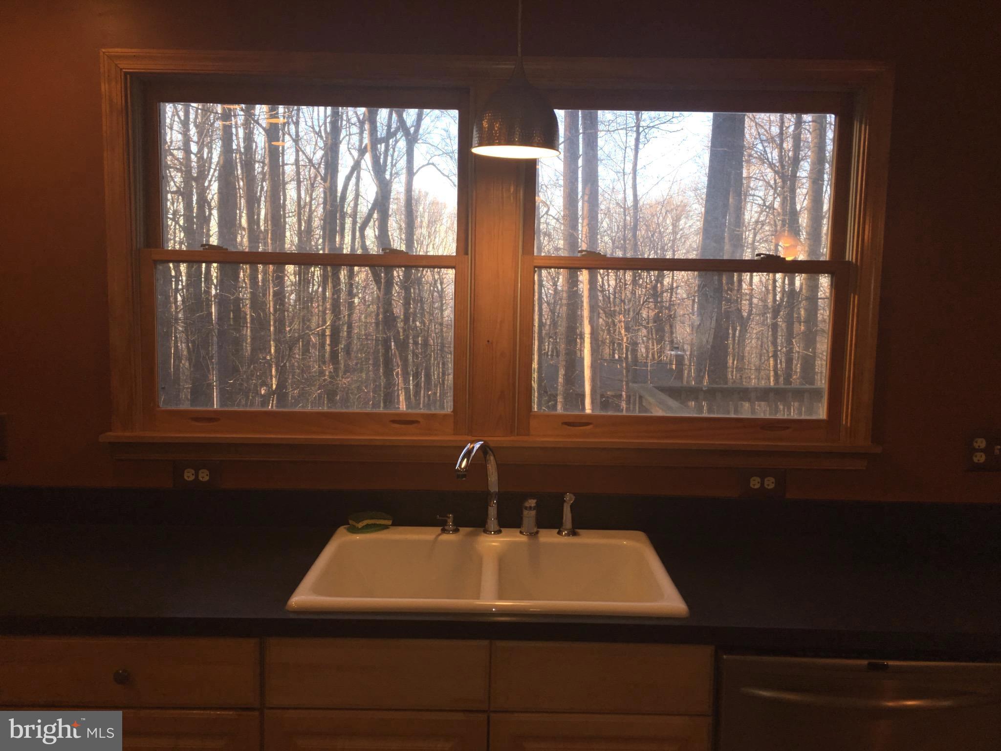 196 Cliff Road Linden, VA 22642 - Photo 17 of 25 Kitchen