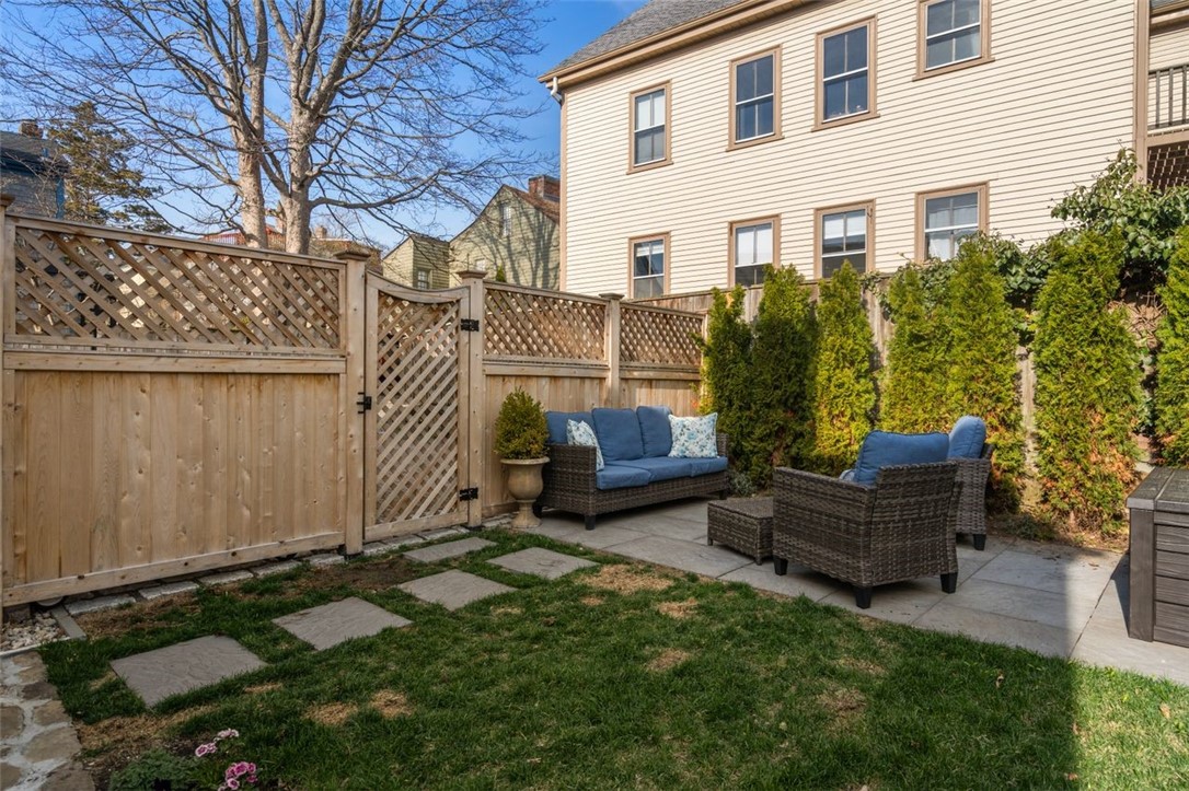 30 Thames Street Newport, RI 02840 - Photo 39 of 47