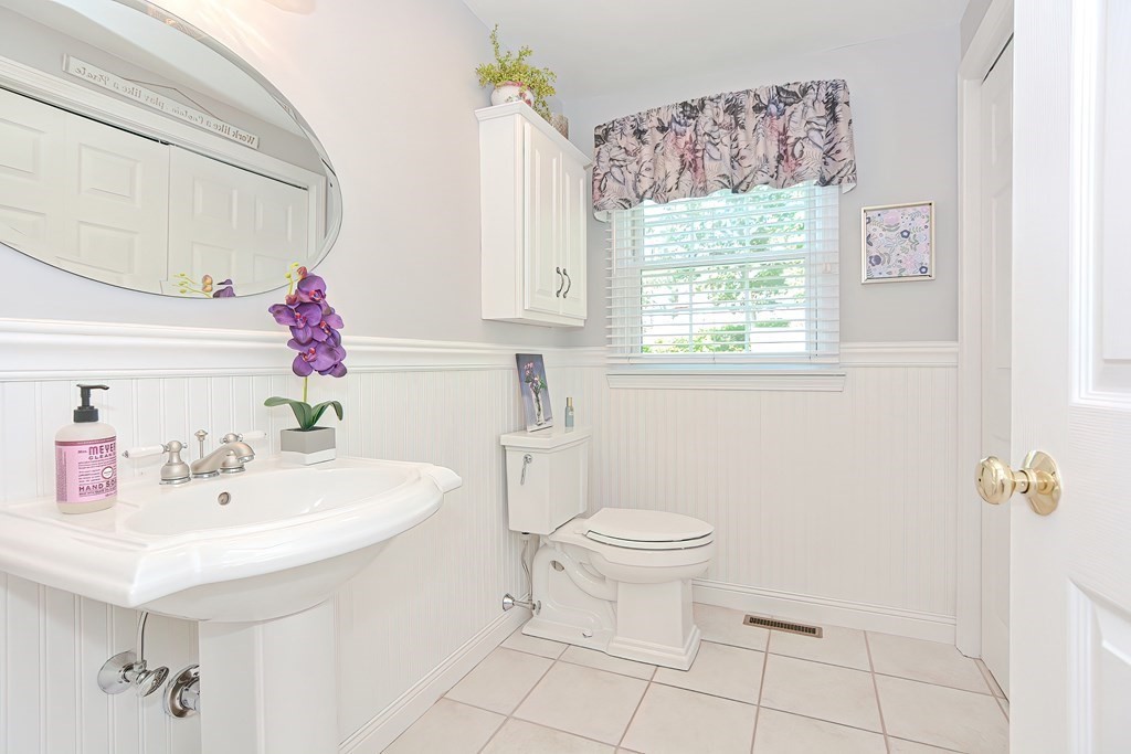 170 Morgan Road Northbridge, MA 01588 - Photo 17 of 40 Gallery Image 17