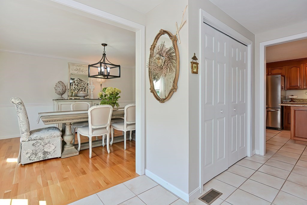 170 Morgan Road Northbridge, MA 01588 - Photo 5 of 40 Gallery Image 5