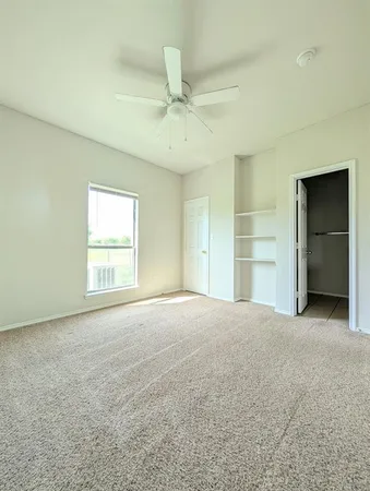 $1,400 | 120 Collett Court, Weatherford, TX 76088