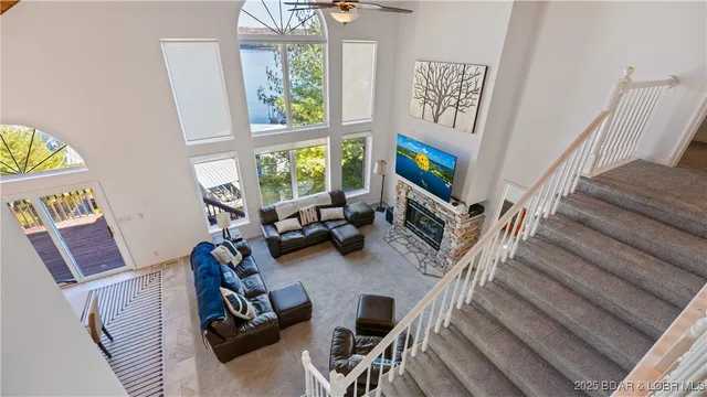 $899,900 | 17661 Sheldon Point Road, Gravois Mills, MO 65037