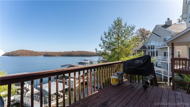 $899,900 | 17661 Sheldon Point Road, Gravois Mills, MO 65037