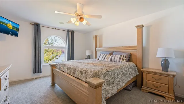 $899,900 | 17661 Sheldon Point Road, Gravois Mills, MO 65037