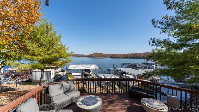 $899,900 | 17661 Sheldon Point Road, Gravois Mills, MO 65037