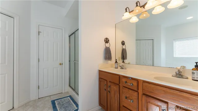 $899,900 | 17661 Sheldon Point Road, Gravois Mills, MO 65037