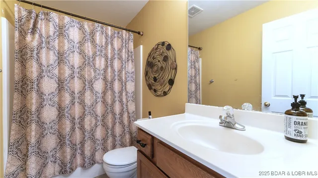 $899,900 | 17661 Sheldon Point Road, Gravois Mills, MO 65037