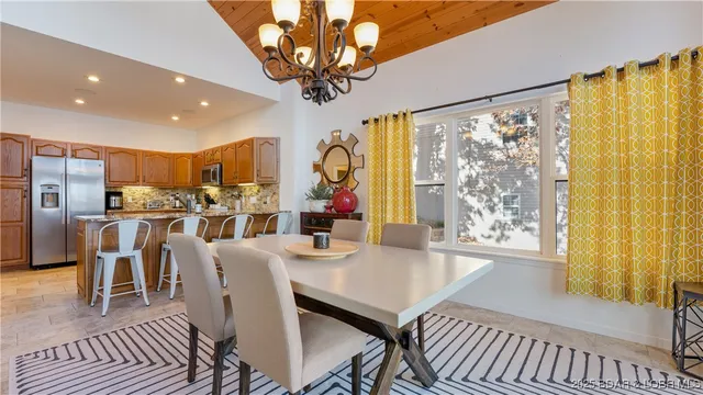 $899,900 | 17661 Sheldon Point Road, Gravois Mills, MO 65037