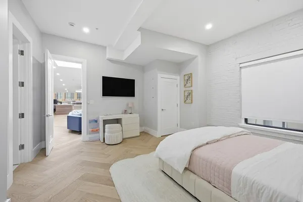 a view of washer and dryer in a utility room