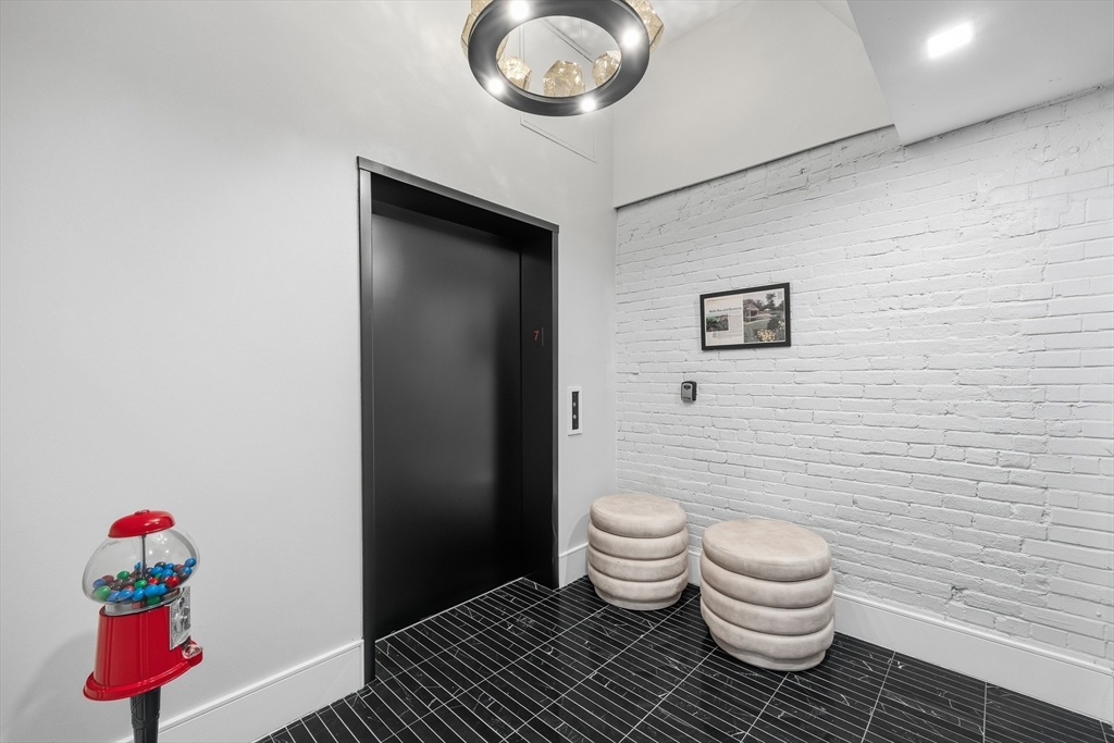 125 Broad Street, Unit PH Boston, MA 02110 - Photo 39 of 42